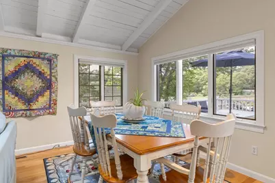 133 Edgewater Dr W, Falmouth, MA 02536 - Photo 16