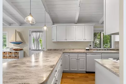 133 Edgewater Dr W, Falmouth, MA 02536 - Photo 20