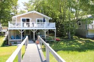133 Edgewater Dr W, Falmouth, MA 02536 - Photo 2
