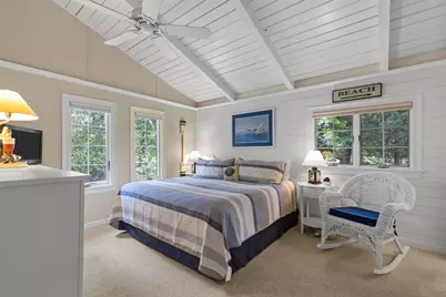 133 Edgewater Dr W, Falmouth, MA 02536 - Photo 20