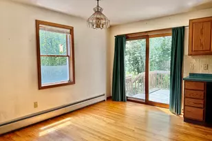 68 Hastings St, Greenfield, MA 01301 - Photo 6