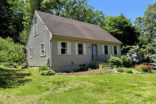 68 Hastings St, Greenfield, MA 01301 - Photo 1