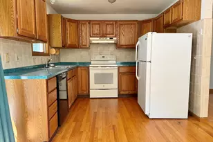 68 Hastings St, Greenfield, MA 01301 - Photo 4