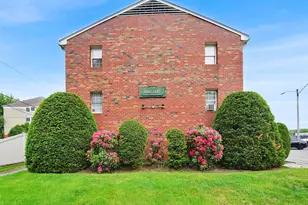 1304 Elm St, West Springfield, MA 01089 - Photo 1