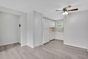 1304 Elm St, West Springfield, MA 01089 - Photo 6