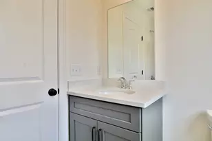 22A Crownshield, Uxbridge, MA 01569 - Photo 20