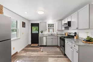 88 Hathaway St, Wareham, MA 02571 - Photo 14