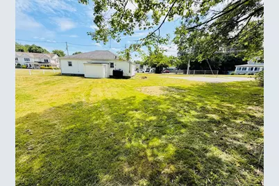 103 Brook St, Clinton, MA 01510 - Photo 18