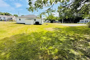 103 Brook St, Clinton, MA 01510 - Photo 18