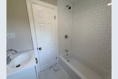 103 Brook St, Clinton, MA 01510 - Photo 10
