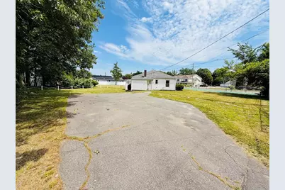 103 Brook St, Clinton, MA 01510 - Photo 2