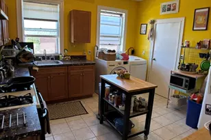 77 Bigelow Ave, Watertown, MA 02472 - Photo 8