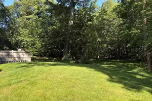 37R Sheldon St, Billerica, MA 01862 - Photo 2
