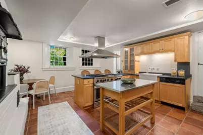 33 Chestnut St, Salem, MA 01970 - Photo 16