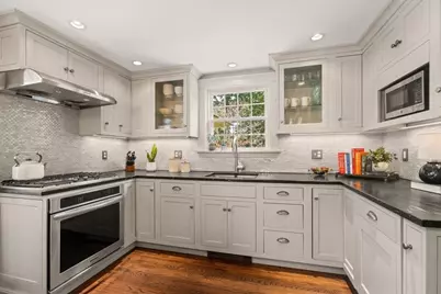 109 Whitcomb Ave, Boston, MA 02130 - Photo 10