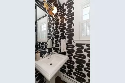 7 Clifton Avenue, Beverly, MA 01915 - Photo 14