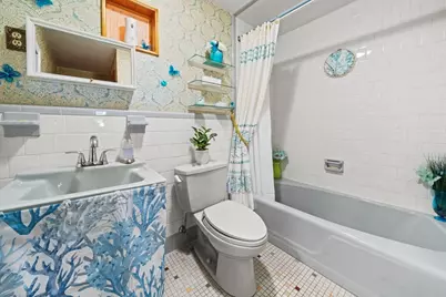 111 Hamilton St, Saugus, MA 01906 - Photo 16