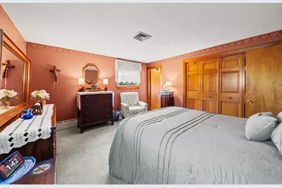 111 Hamilton St, Saugus, MA 01906 - Photo 18