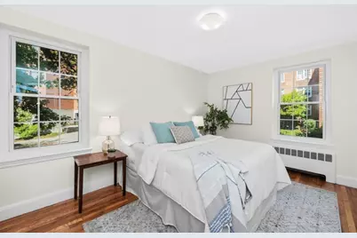 19 Englewood Ave #2, Brookline, MA 02445 - Photo 8