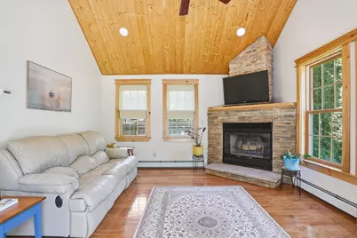 32 Sandy Pond Rd, Ayer, MA 01432 - Photo 16