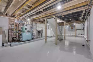 23 Haynes St, Boston, MA 02128 - Photo 8
