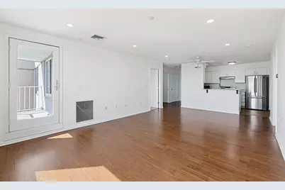 30 Chelsea St #814, Everett, MA 02149 - Photo 4