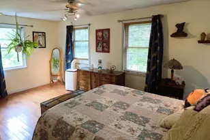 203 Lakeview Ave, Tyngsborough, MA 01879 - Photo 10