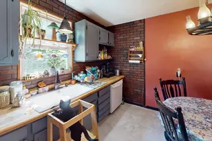 203 Lakeview Ave, Tyngsborough, MA 01879 - Photo 8