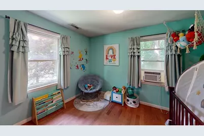 203 Lakeview Ave, Tyngsborough, MA 01879 - Photo 14