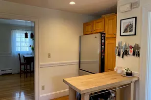 22 Cleveland Rd, Wellesley, MA 02481 - Photo 4