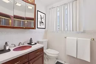 309 Beacon St, Somerville, MA 02143 - Photo 6
