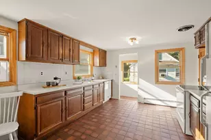 298 Forest St, Arlington, MA 02474 - Photo 10