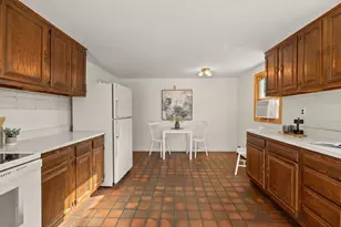 298 Forest St, Arlington, MA 02474 - Photo 14