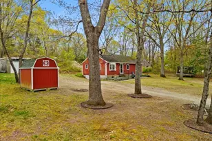 9 Hillside Ave, Berkley, MA 02779 - Photo 2