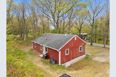9 Hillside Ave, Berkley, MA 02779 - Photo 4
