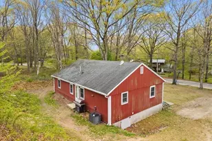 9 Hillside Ave, Berkley, MA 02779 - Photo 4
