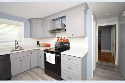 128 South Flag Street, Worcester, MA 01602 - Photo 8