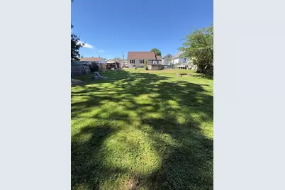 220 Belair St, New Bedford, MA 02745 - Photo 6