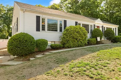 10 Hornbeam Hill Rd, Chelmsford, MA 01824 - Photo 2