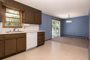 33 Daniel Dr, Burlington, MA 01803 - Photo 12
