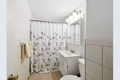 346 Newhouse St, Springfield, MA 01118 - Photo 20