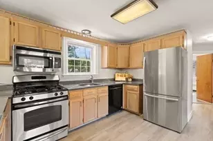 84 Walnut St, Walpole, MA 02081 - Photo 12