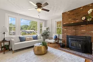 84 Walnut St, Walpole, MA 02081 - Photo 6