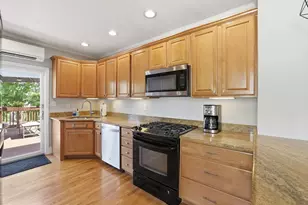 330 Sea St, Quincy, MA 02169 - Photo 18