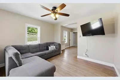17 Clark St, Westfield, MA 01085 - Photo 14