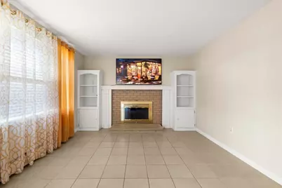 7 Ivy Cir #7, Norwood, MA 02062 - Photo 10