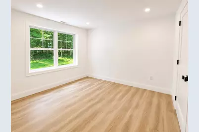 373 Eliot St, Ashland, MA 01721 - Photo 10