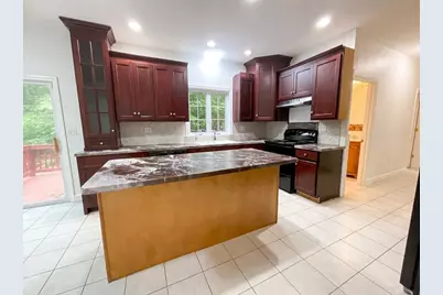 14 Smith Rd, Sutton, MA 01590 - Photo 2