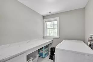 7 Perham St, Bedford, MA 01730 - Photo 28