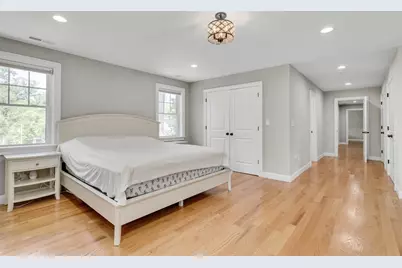 7 Perham St, Bedford, MA 01730 - Photo 26